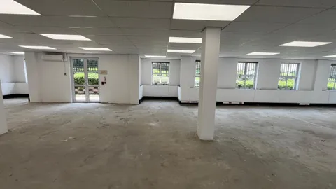 WhatsApp Image 2025-11-20 at 14.36.36.